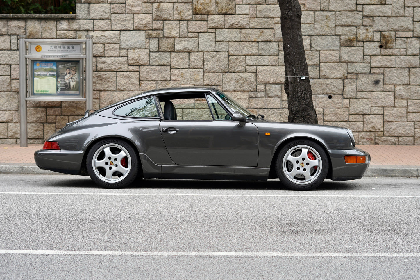 1991 Porsche 911 Carrera 964 Cabriolet