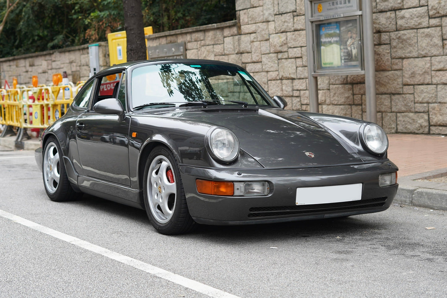 1991 Porsche 911 Carrera 964 Cabriolet
