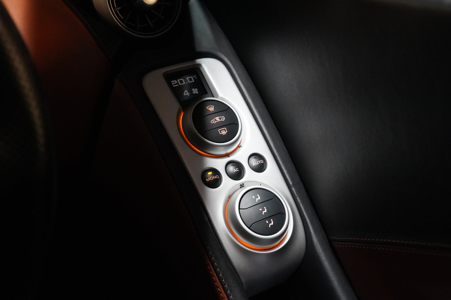 2012 Mclaren MP4-12C Coupe