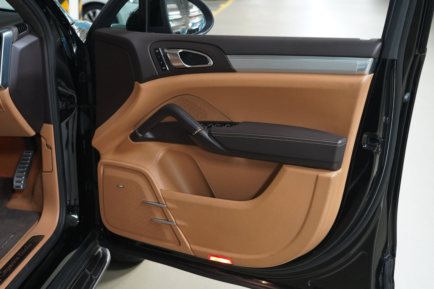 2012 Porsche Cayenne Turbo