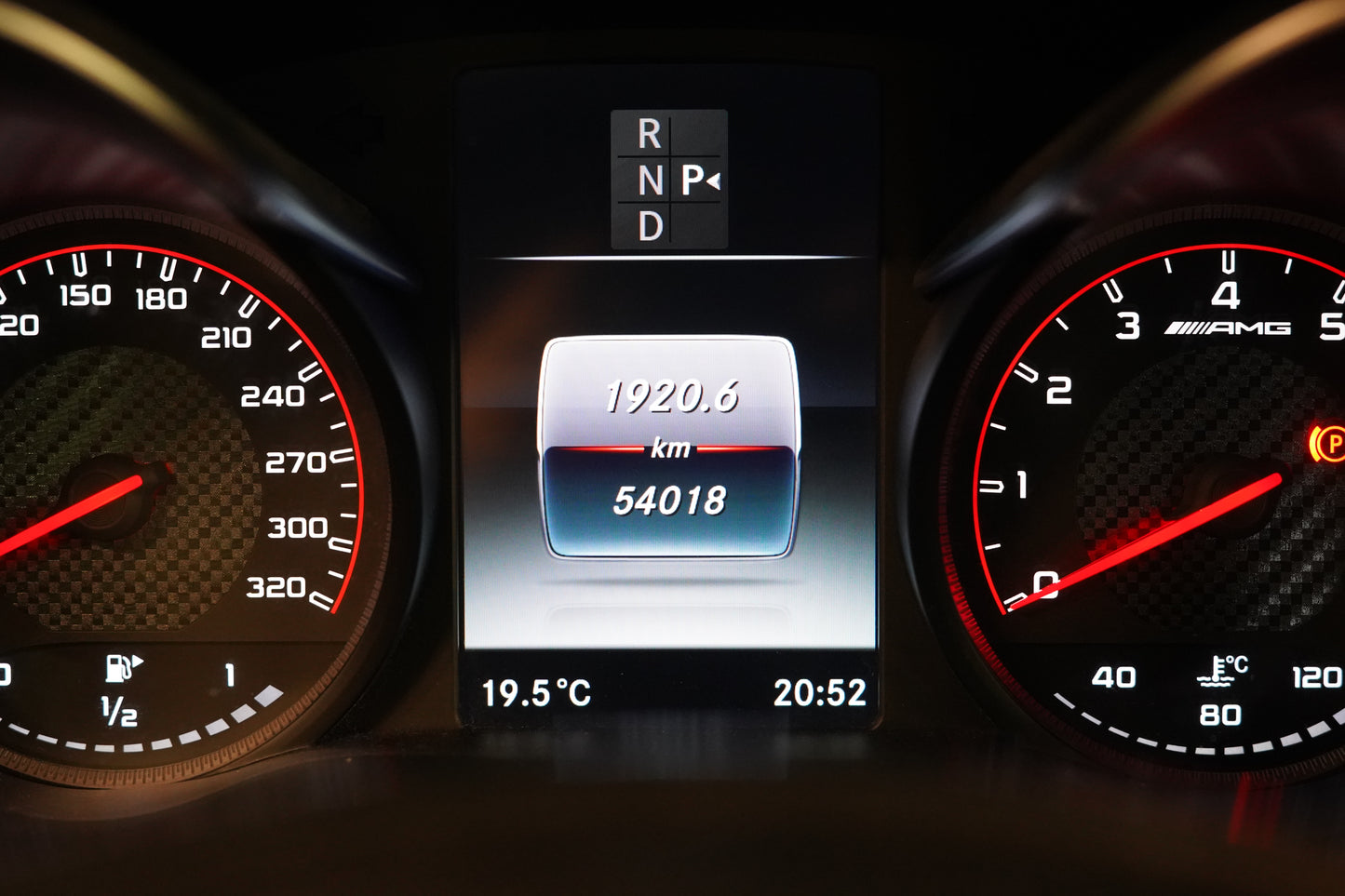 2016 Mercedes-Benz C63s AMG (W205)