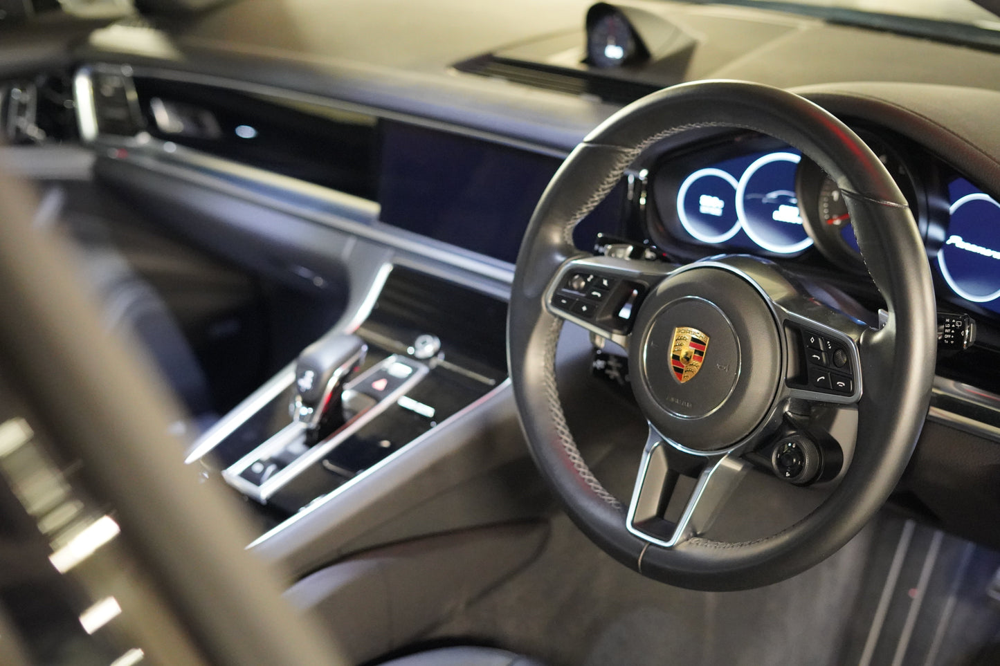 2017 / 18 Porsche Panamera 4 Sport Turismo