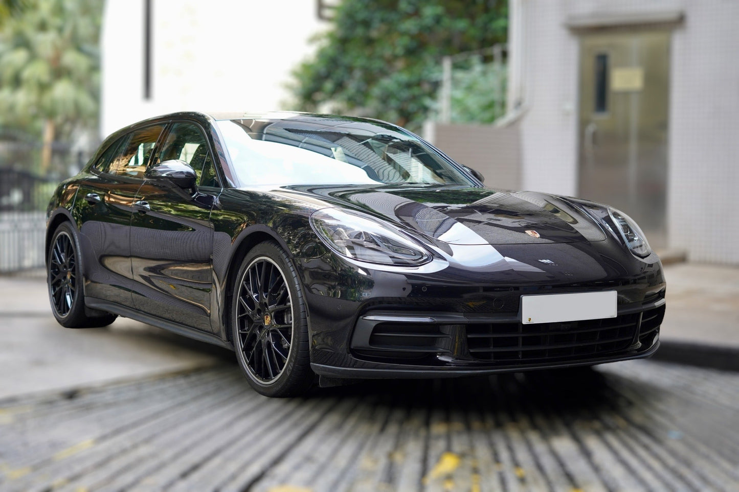 2017 / 18 Porsche Panamera 4 Sport Turismo