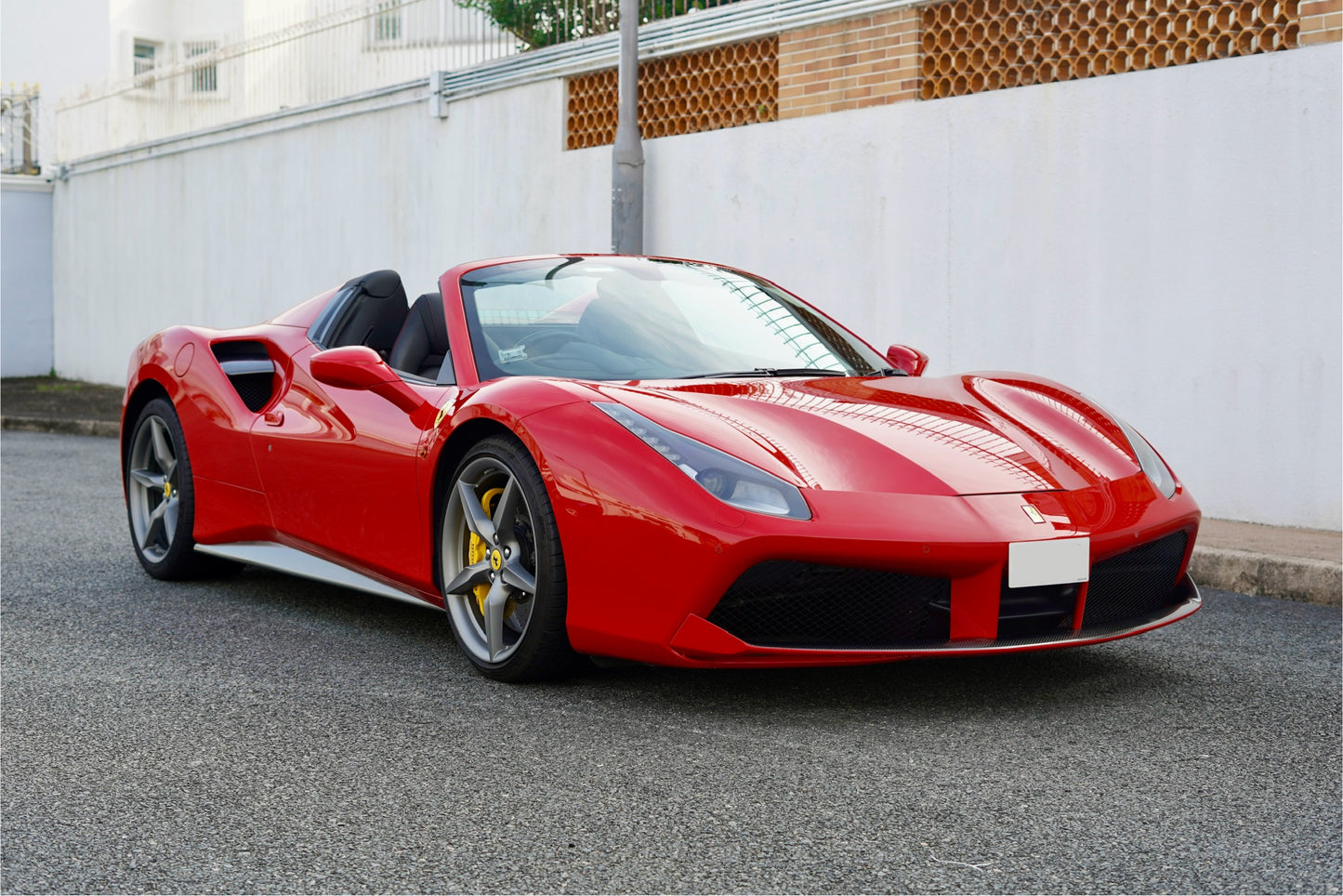 2017 Ferrari 488 Spider (8680km Done)