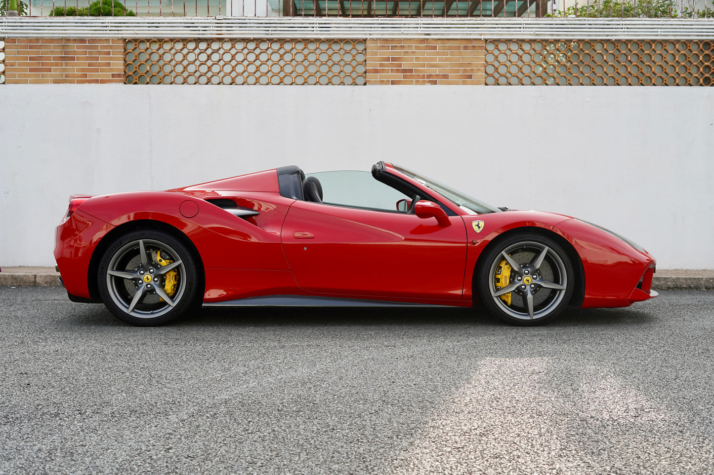 2017 Ferrari 488 Spider (8680km Done)