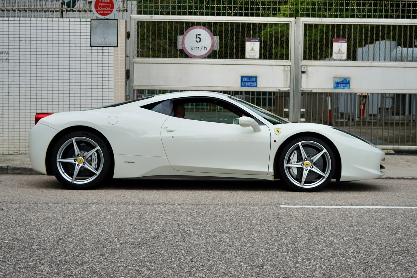 2010/11 Ferrari 458 Italia